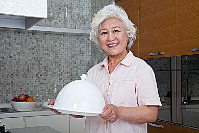 《网络奇兵：重制版》实机演示 展示第二关场景